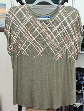 Apt. 9 Olive Green Short Sleeve Top with Pink and White Plaid Detail